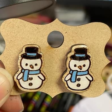 Snowman Studs